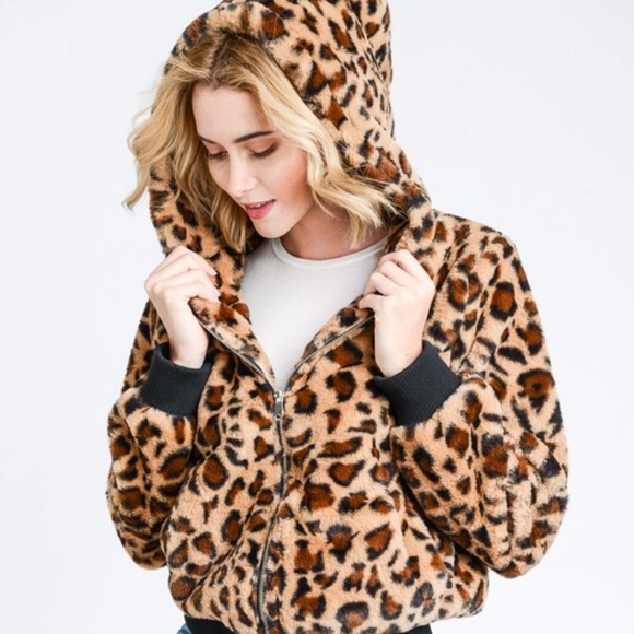 ❗️One Left❗️NWT Leopard Bomber Jacket - Picture 2 of 7